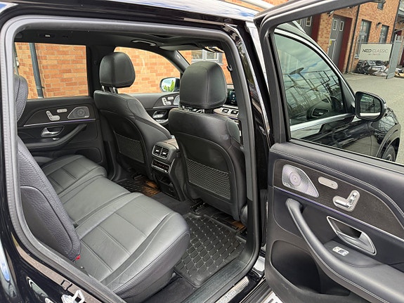 Mercedes-Benz GLS400 d 23 of 30