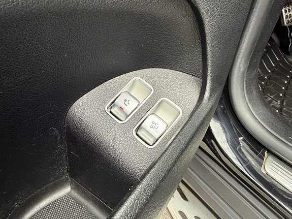 Mercedes-Benz GLS400 d 27 of 30