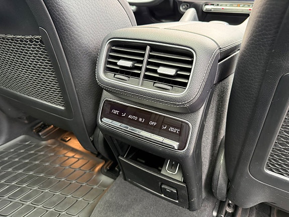 Mercedes-Benz GLS400 d 26 of 30