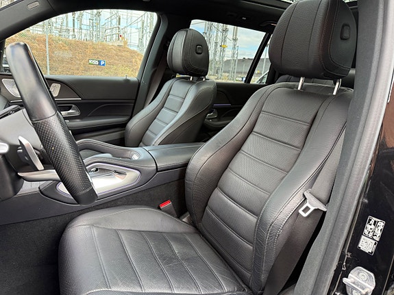 Mercedes-Benz GLS400 d 12 of 30