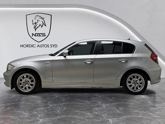 BMW 118d 3 of 16