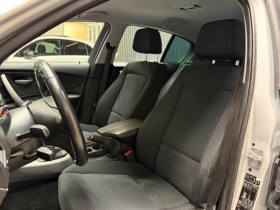 BMW 118d 13 of 16