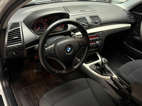 BMW 118d 12 of 16