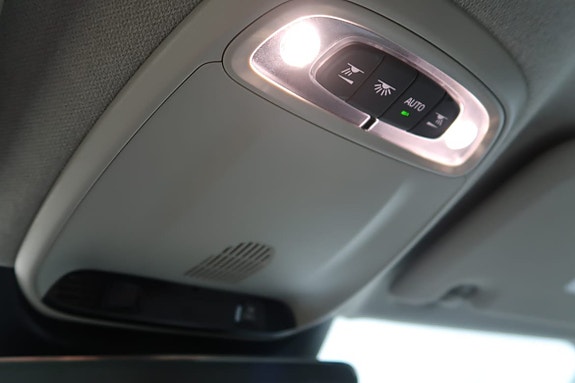 Volvo XC40 20 of 23