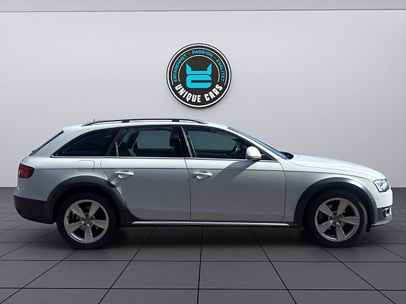 Audi A4 2 of 23