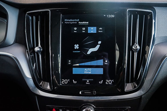 Volvo V60 13 of 27