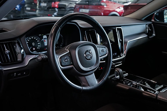 Volvo V60 9 of 27