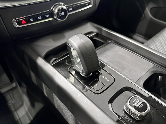 Volvo XC60 12 of 19