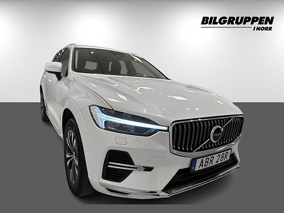 Volvo XC60 3 of 19