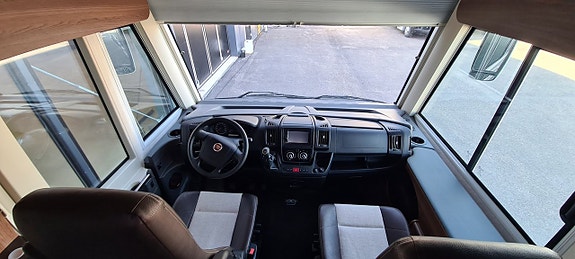 Knaus Sky I 700 PLUS " 5 of 17