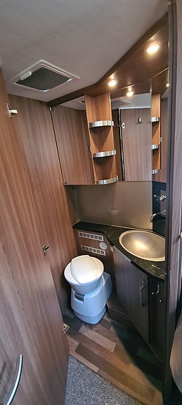 Knaus Sky I 700 PLUS " 12 of 17