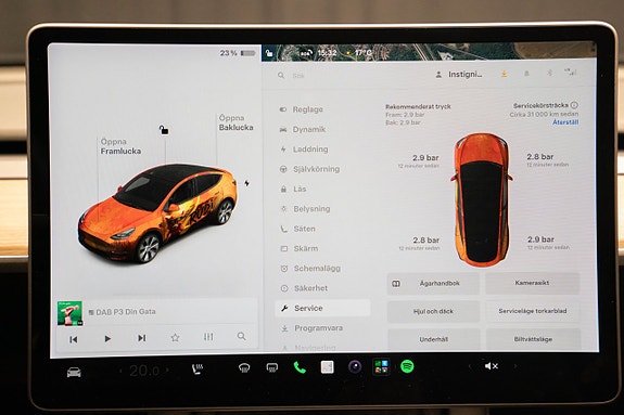 Tesla Model Y 21 of 22