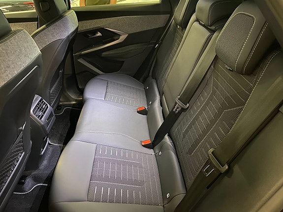 Peugeot 3008 7 of 21