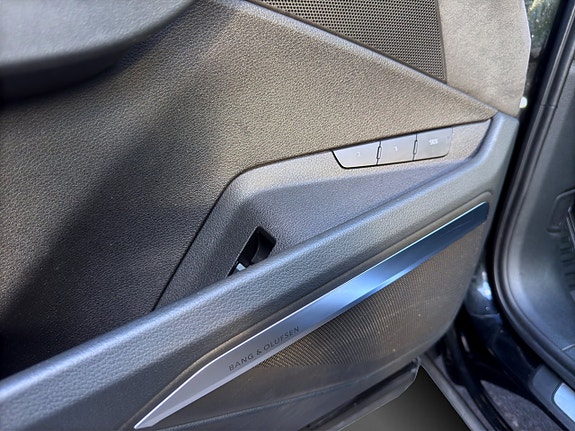 Audi e-tron 19 of 21