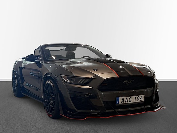 Ford Mustang 3 of 13