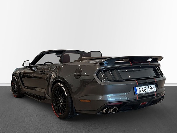 Ford Mustang 2 of 13