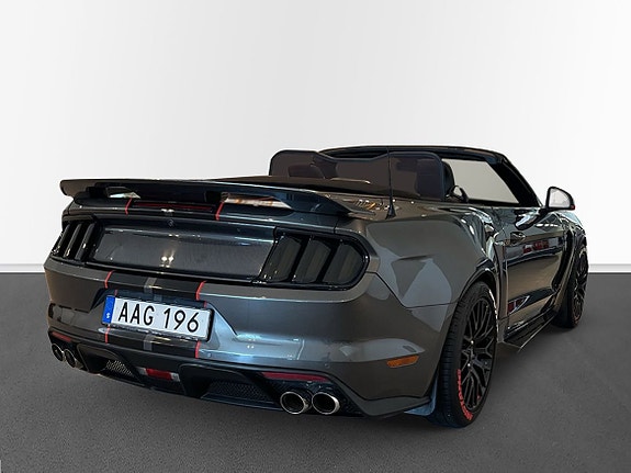 Ford Mustang 4 of 13