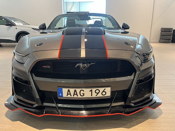 Ford Mustang 11 of 13
