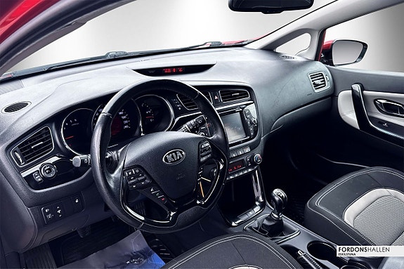 Kia Ceed 11 of 19