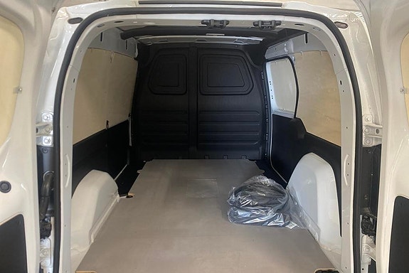 Mercedes-Benz eCitan 14 of 16