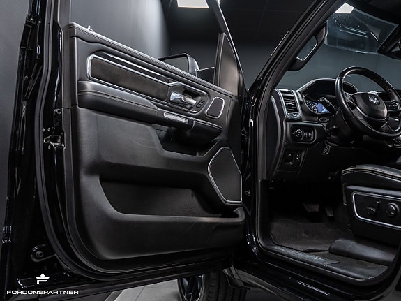 Dodge RAM 1500 17 of 30