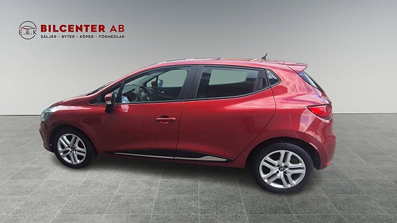 Renault Clio 2 of 17