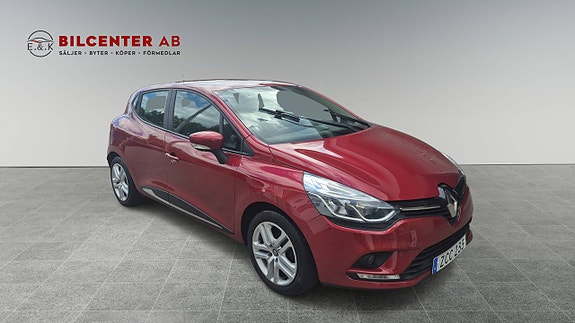 Renault Clio 8 of 17