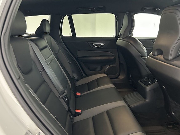 Volvo V60 17 of 26