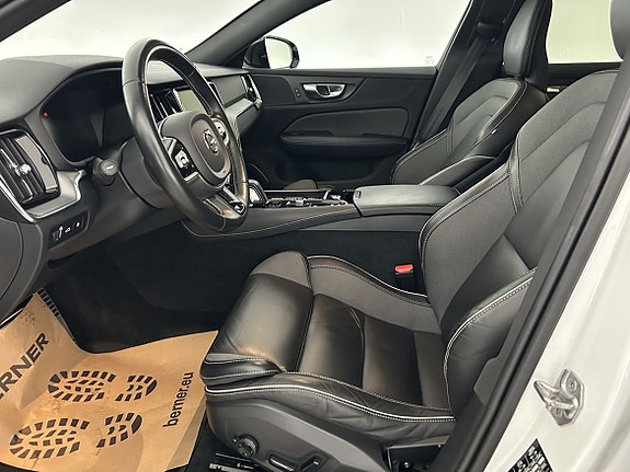 Volvo V60 9 of 26