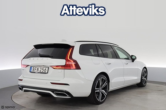 Volvo V60 3 of 26