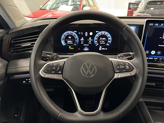 Volkswagen Tiguan 14 of 24