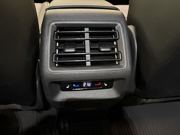 Volkswagen Tiguan 10 of 24