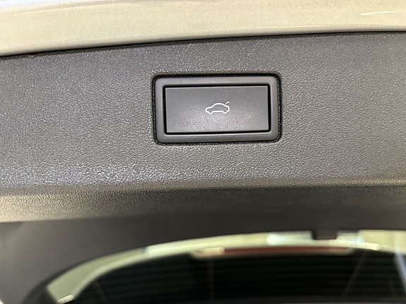 Volkswagen Tiguan 7 of 24