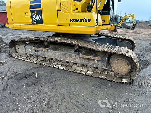 Grävmaskin Komatsu PC240LC med grävsystem 18 of 27