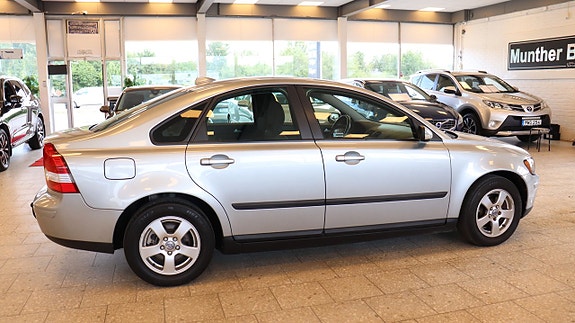 Volvo S40 8 of 14