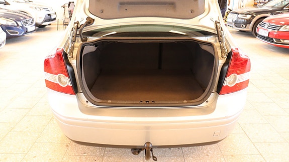 Volvo S40 9 of 14