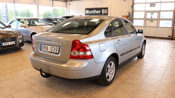 Volvo S40 4 of 14
