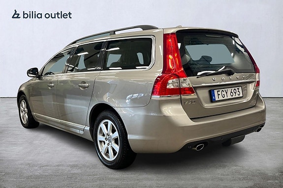 Volvo V70 4 of 25