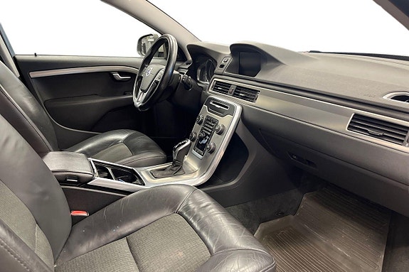Volvo V70 14 of 25