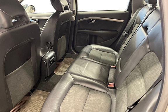Volvo V70 20 of 25