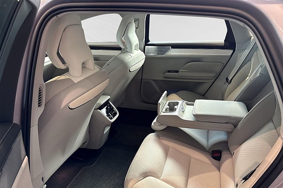 Volvo ES90 8 of 11