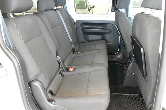 Volkswagen Caddy Maxi 9 of 26