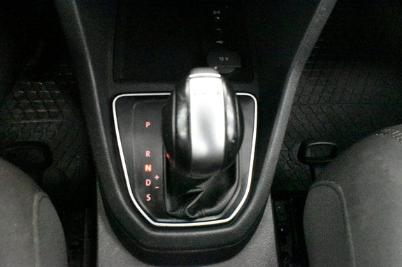 Volkswagen Caddy Maxi 21 of 26