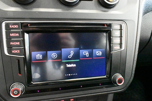 Volkswagen Caddy Maxi 23 of 26