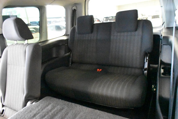 Volkswagen Caddy Maxi 13 of 26