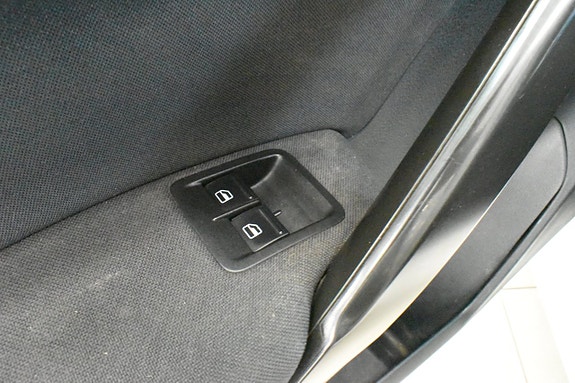 Volkswagen Caddy Maxi 16 of 26