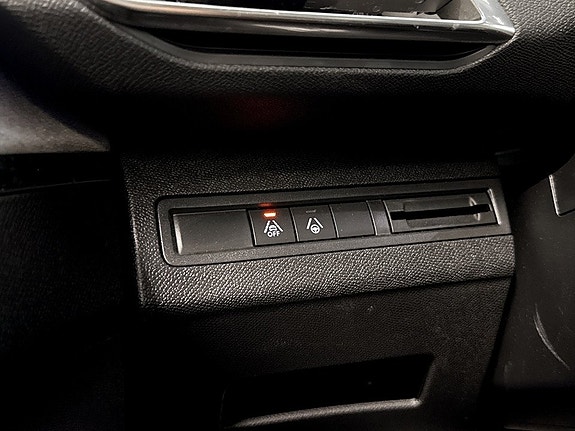Peugeot 5008 8 of 19