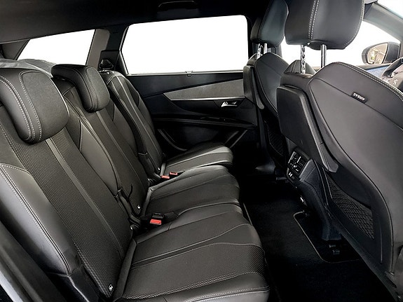 Peugeot 5008 16 of 19