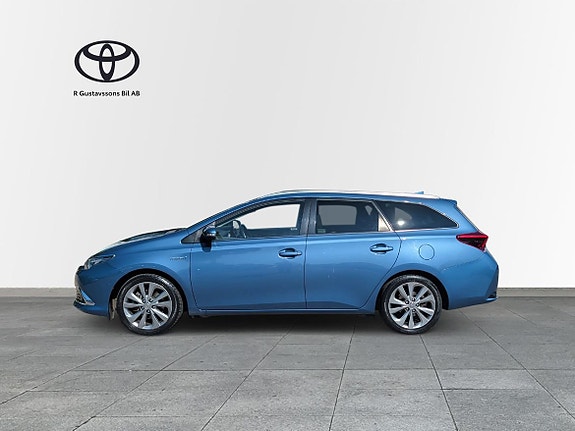 Toyota Auris 3 of 10