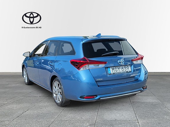 Toyota Auris 4 of 10